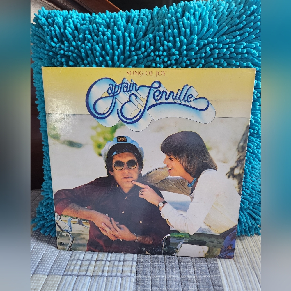 CAPTAIN AND TENNILLE SONG OF JOY ALBUM